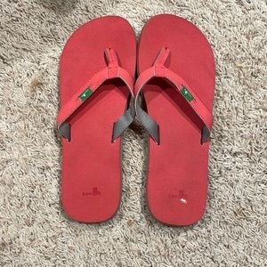 Coral women’s size 10 Sanuk flip flops